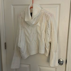 White turtle neck sweater